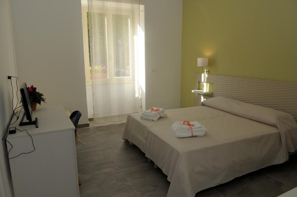 Della Torre Rooms Lecce Exterior photo